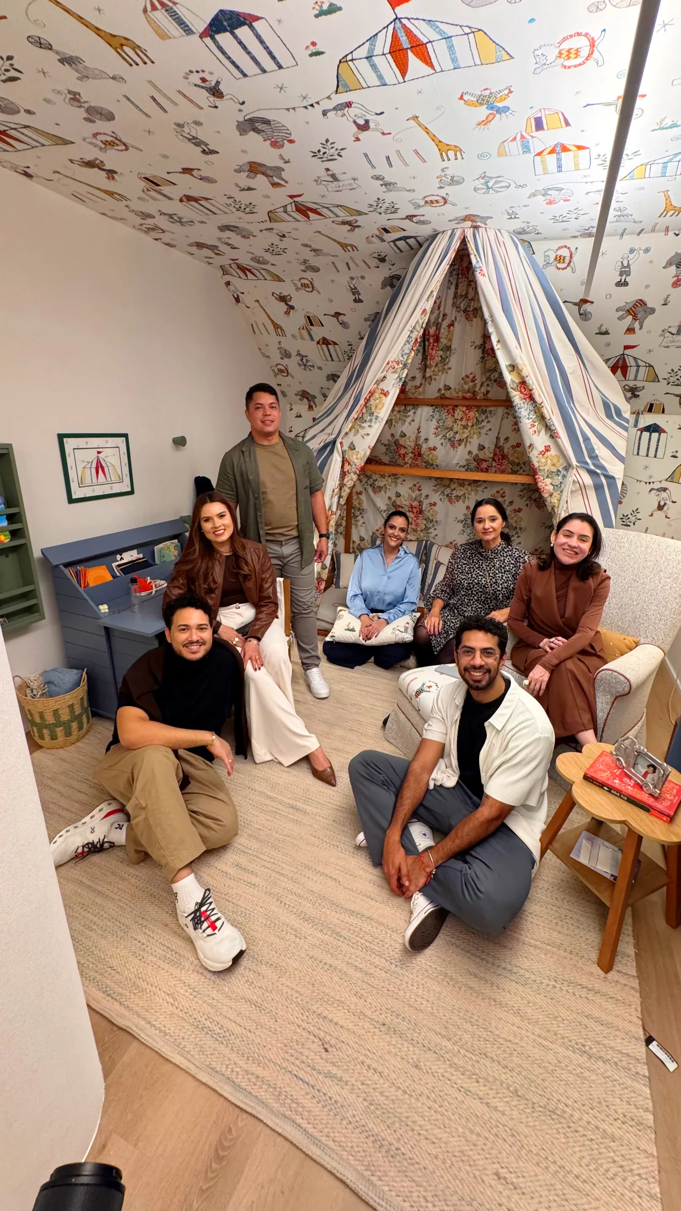 Arquitetos parceiros reunidos durante a experiência em São Paulo